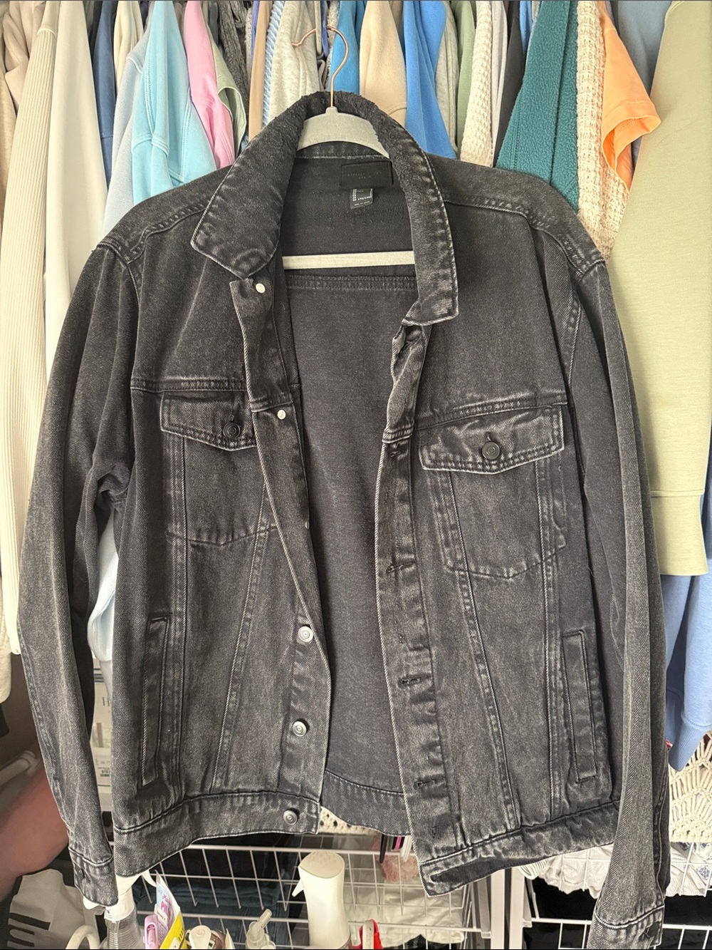 forever 21 men's distressed denim jacket